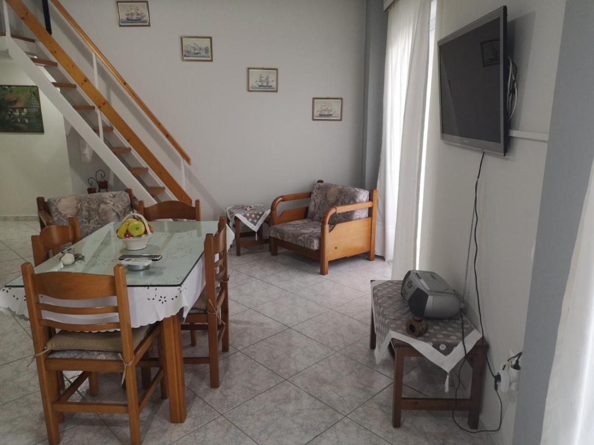 Panos & Antzy Apartments Kalamáta Kültér fotó